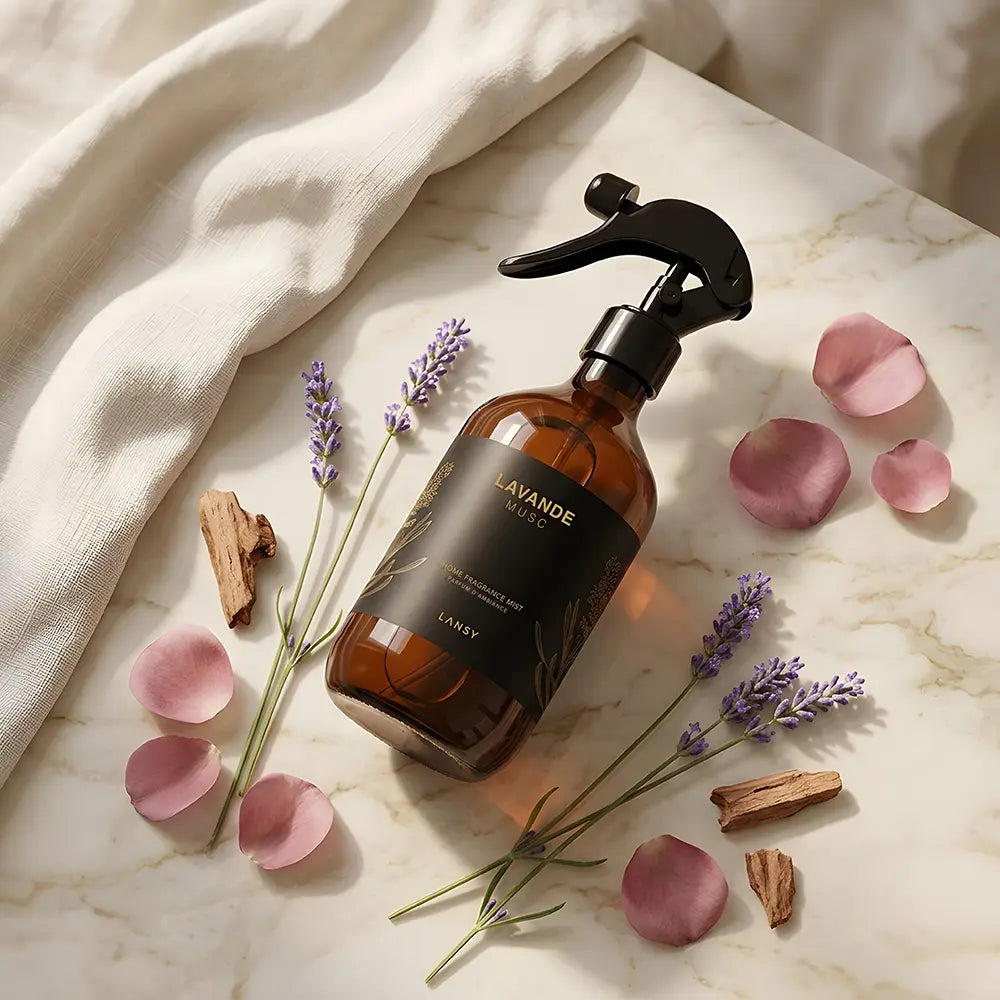 Lavande Musk mist with lavender, petals and wood.